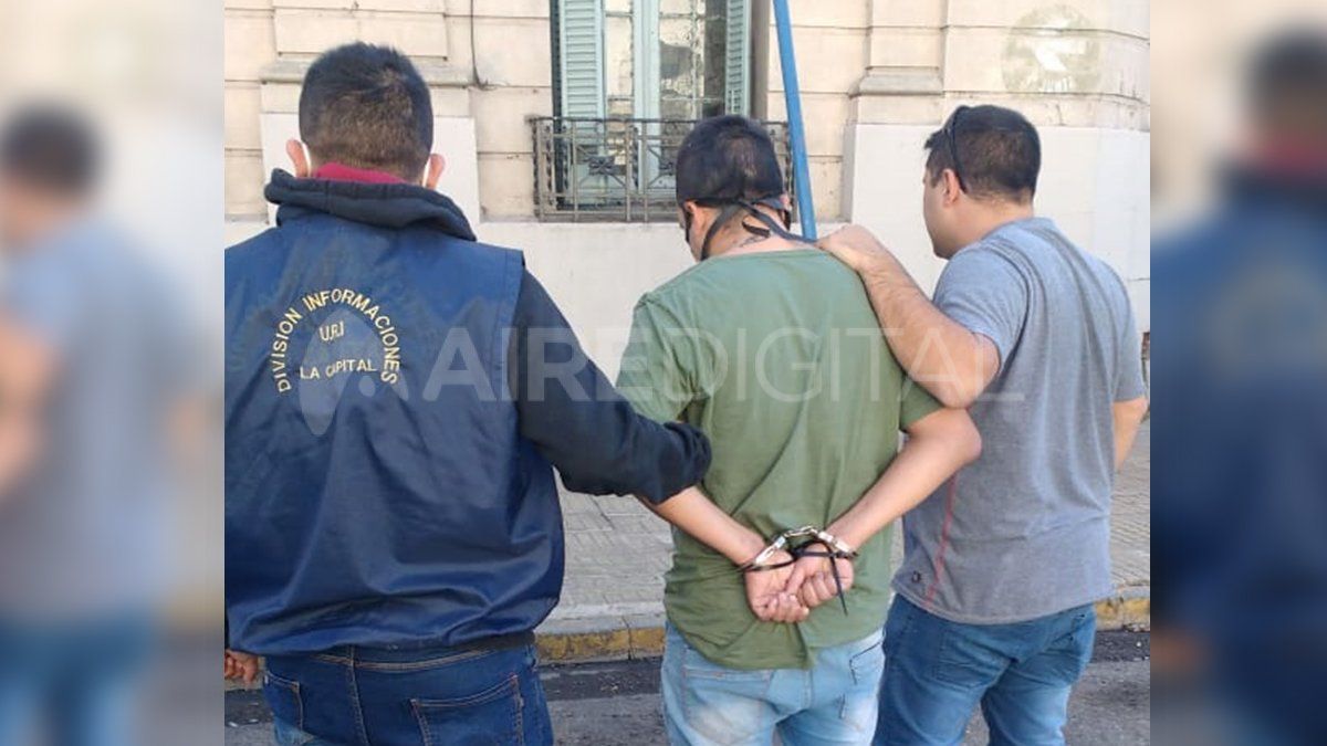 El muchacho de 36 a&ntilde;os fue trasladado a la Seccional 1&deg; por agentes de la Divisi&oacute;n Informaciones.&nbsp;