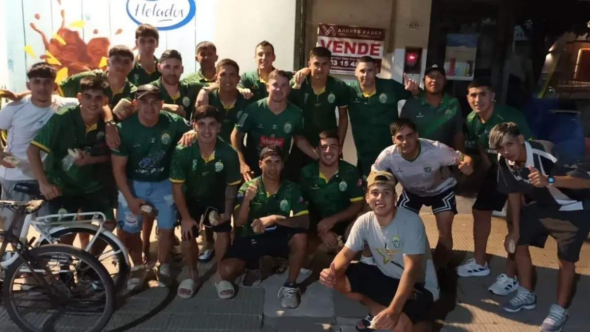 Atl&eacute;tico Tostado venci&oacute; a Gimnasia en Vera y perfila la clasificaci&oacute;n a cuartos. Foto: Instagram Atl. Tostado.