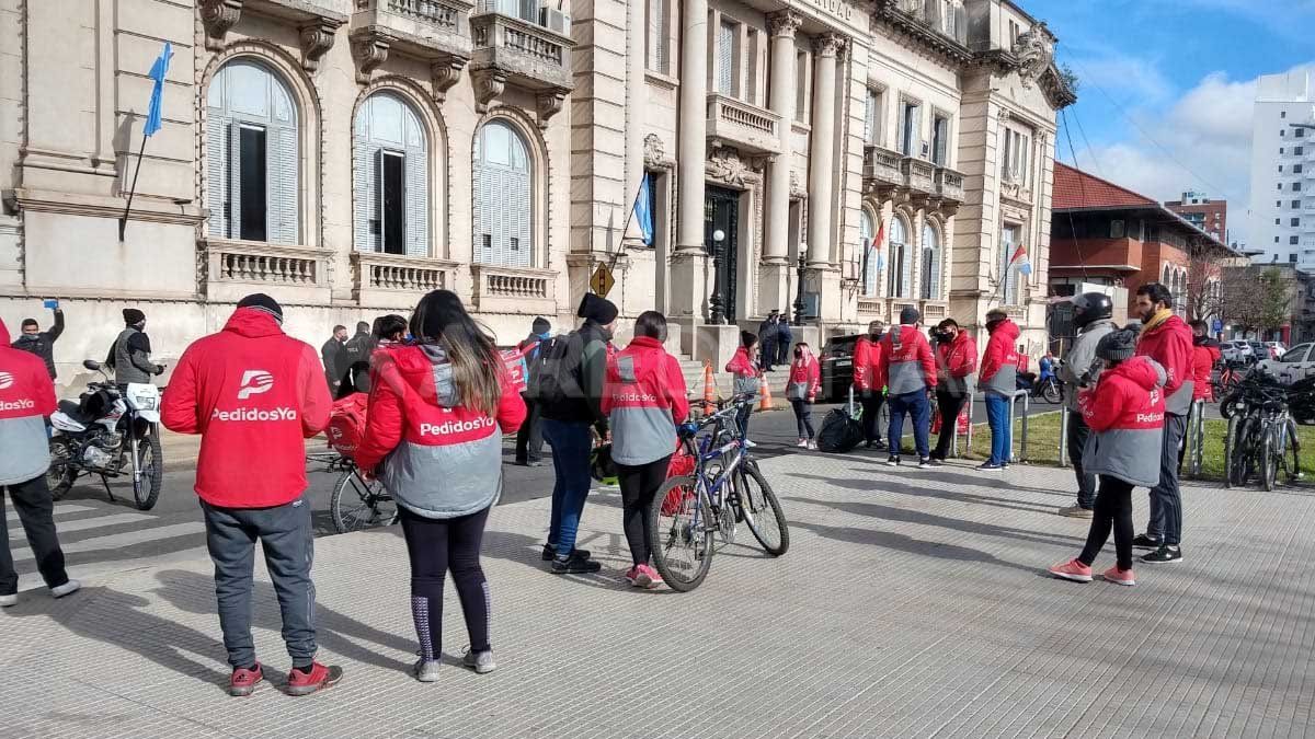 Los trabajadores de Pedidos Ya se manifestaron en inmediaciones del ministerio de Seguridad