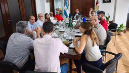 altText(Definen obras para mejorar el servicio de agua potable en Colastiné y Rincón)}