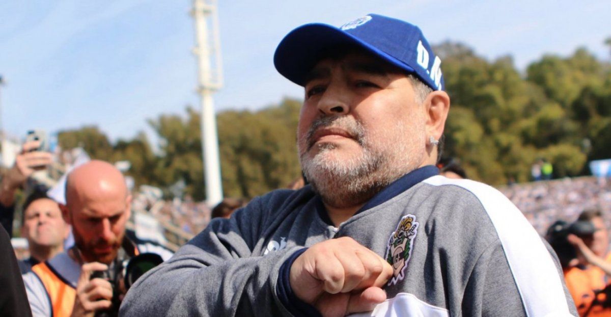 Diego Maradona confirmó su futuro en Gimnasia