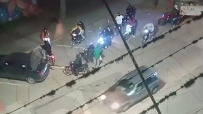 Los videos que muestran descontrol, picadas y ruidos molestos en el barrio Las Flores 2: 