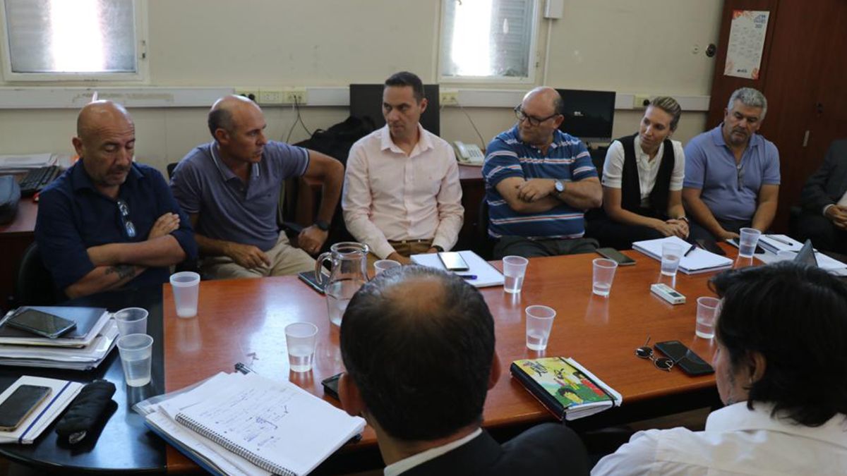 Autoridades del Ministerio de Seguridad de la provincia, del Ministerio Público de la Acusación (MPA) y de la Municipalidad de Santa Fe volvieron a reunirse este miércoles. Autoridades del Ministerio de Seguridad de la provincia, del Ministerio Público de la Acusación (MPA) y de la Municipalidad de Santa Fe volvieron a reunirse este miércoles.