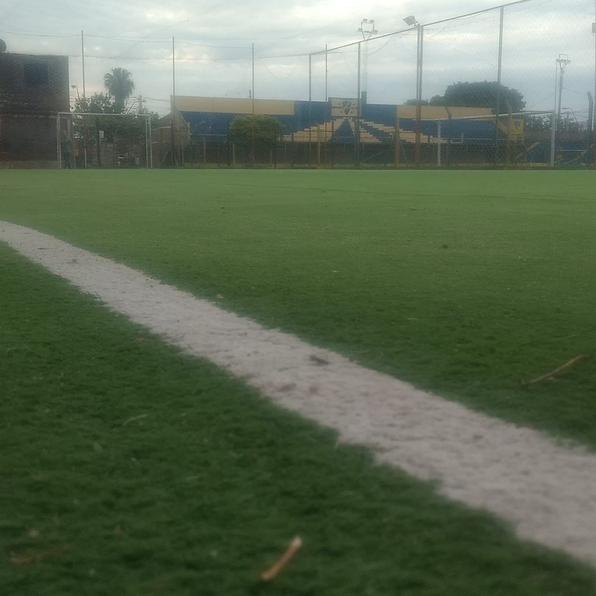 Vista de la triuna del club Sportivo Guadalupe.