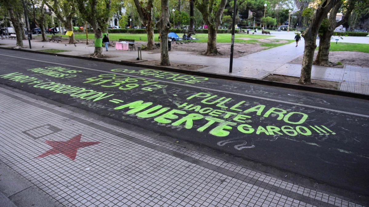 Hubo múltiples manifestaciones en Rosario por el asesinato de los dos taxistas. Hubo múltiples manifestaciones en Rosario por el asesinato de los dos taxistas.