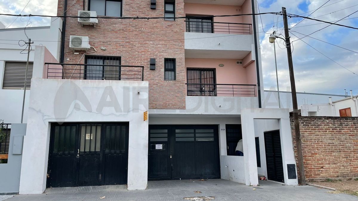 Barrio Guadalupe: dieron vuelta un departamento y robaron una importante suma de dinero.