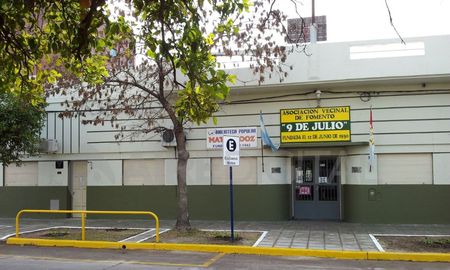 El robo en la vecinal Fomento 9 de Julio de la ciudad de Santa Fe ocurrió el sábado a las 5. El robo en la vecinal Fomento 9 de Julio de la ciudad de Santa Fe ocurrió el sábado a las 5.