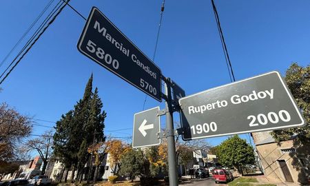 El delincuente ingresó a una vivienda de barrio Sargento Cabral y robó una moto, una bicicleta y herramientas mientras la familia estaba dentro. El delincuente ingresó a una vivienda de barrio Sargento Cabral y robó una moto, una bicicleta y herramientas mientras la familia estaba dentro.