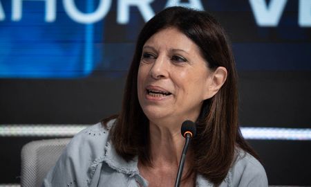 La presidenta de la Cámara de Diputados de Santa Fe, Clara García, respaldó a los candidatos de Provincias Unidas. La presidenta de la Cámara de Diputados de Santa Fe, Clara García, respaldó a los candidatos de Provincias Unidas.