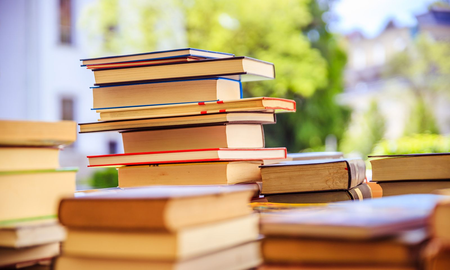 Día Nacional del Libro se celebra cada 15 de junio. Día Nacional del Libro se celebra cada 15 de junio.