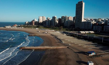 El Gobierno de Buenos Aires considera ineficiente pedir test de PCR a quienes ingresen a la provincia en los meses de verano.