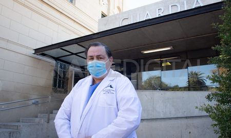 El Dr. Juan Pablo Poletti, director del Hospital Cullen de Santa Fe, se refirió a las medidas que tomaron desde el efector para proteger al personal y los pacientes de la tercera ola de covid. El Dr. Juan Pablo Poletti, director del Hospital Cullen de Santa Fe, se refirió a las medidas que tomaron desde el efector para proteger al personal y los pacientes de la tercera ola de covid.