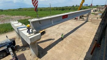 Construcción del nuevo Puente Carretero Santa Fe- Santo Tomé: se colocaron las primeras vigas