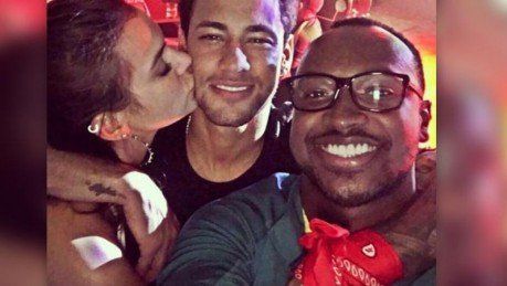 Neymar festejó a los besos la clasificación al Mundial