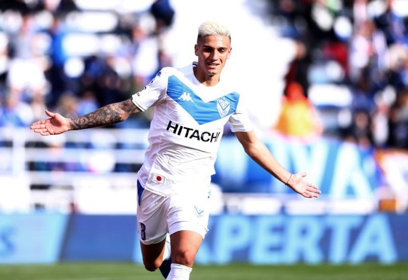 Vélez se impuso sobre Newell’s y consiguió su primer triunfo en la Superliga