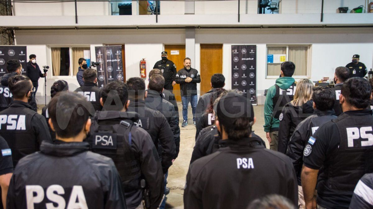 La PSA llevó adelante decenas de allanamientos en Rosario el pasado viernes, para desarticular una banda dedicada al lavado de dinero.