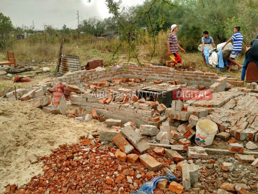 Municipales desalojaron violentamente a familias de Villa Oculta