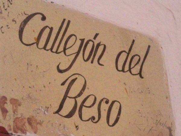 Mitos y Leyendas de México: El callejón del beso en Guanajuato