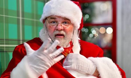 Papá Noel - en cuarentena y sin barbijo Papá Noel - en cuarentena y sin barbijo