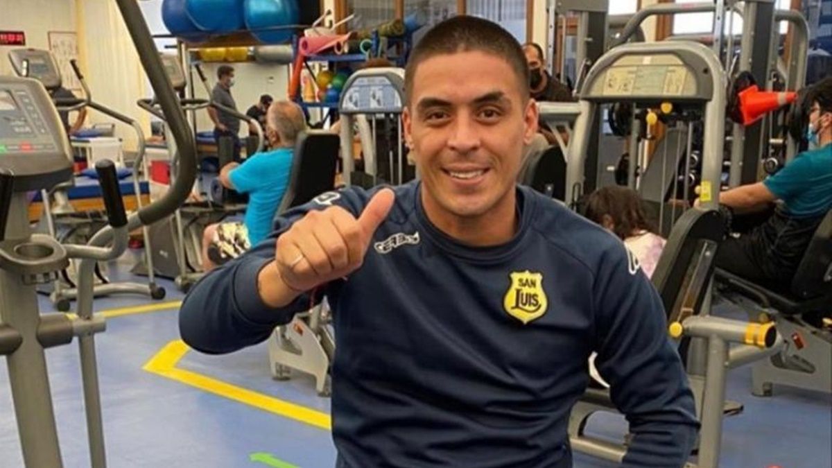 Cuando parecía que Brian Fernández continuaría su carrera en el fútbol chileno, el futbolista volvió a Colón.