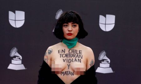 el fuerte mensaje de mon laferte en los latin grammy el fuerte mensaje de mon laferte en los latin grammy