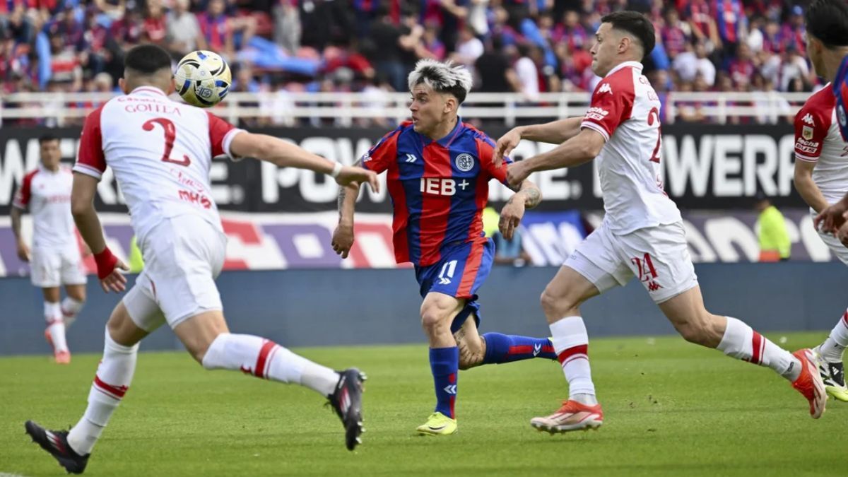 Huracán y San Lorenzo disputaron otro aburrido 0 a 0 en el Bidegain.