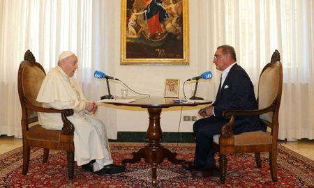 El Papa Francisco brindó una extensa entrevista a Vatican News.