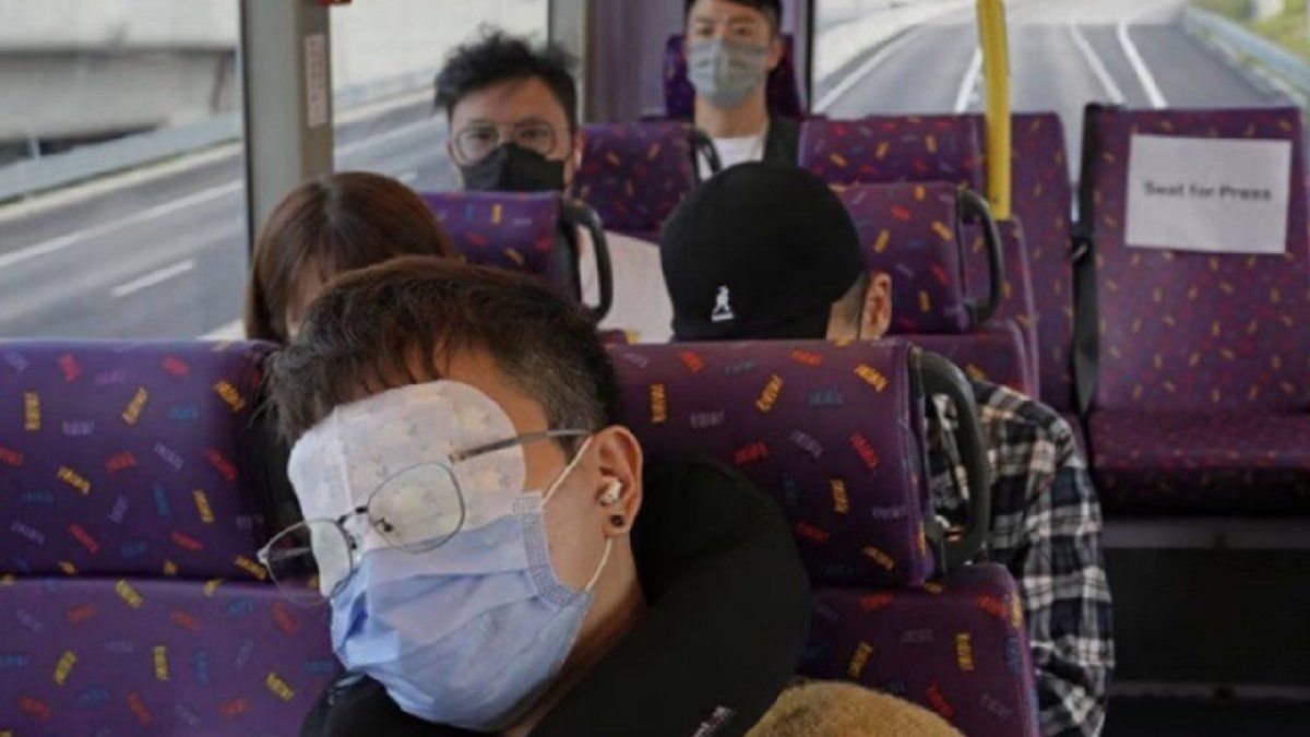 Hong Kong: personas con insomnio pagan un viaje en bus de 5 horas para dormir un poco