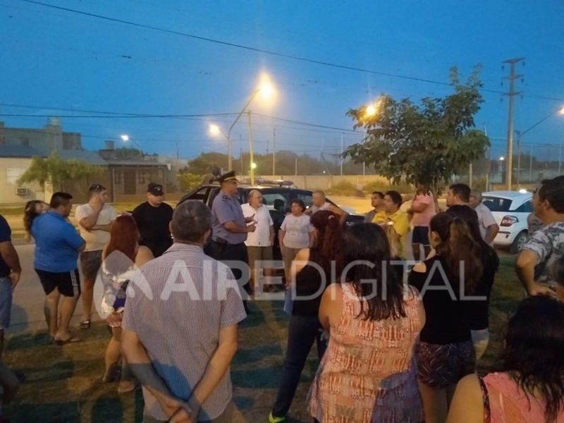Vecinos de Liceo Norte se reunieron con autoridades policiales y pidieron más seguridad