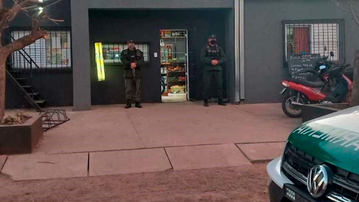 El almacén donde la Gendarmería Nacional allanó y detuvo a los hoy condenados. El almacén donde la Gendarmería Nacional allanó y detuvo a los hoy condenados.