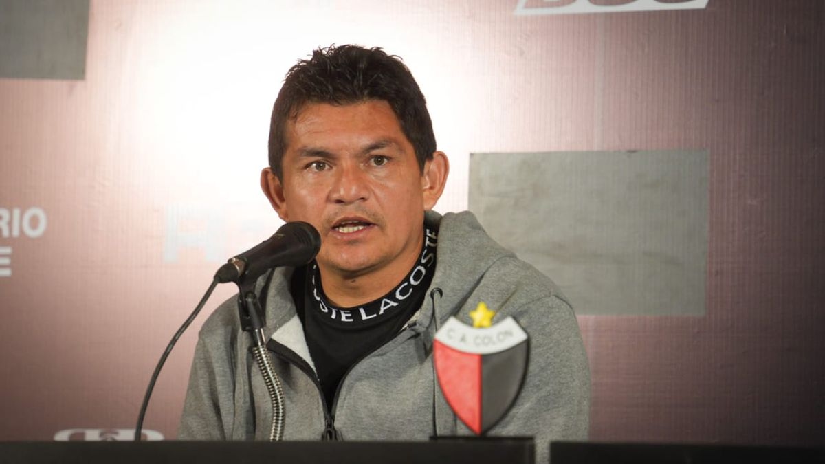 El Pulga Rodr&iacute;guez el d&iacute;a de su regreso a Col&oacute;n.