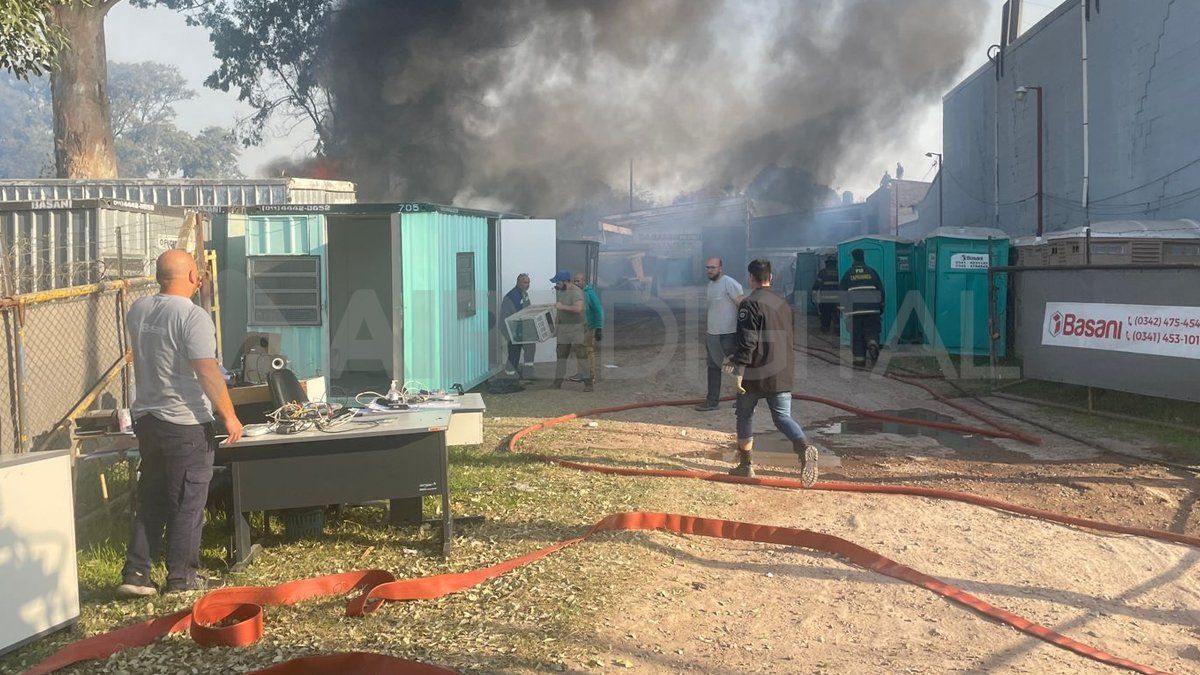 El depósito está ubicado sobre avenida Richieri y calle 13 de Diciembre de la ciudad de Santo Tomé.