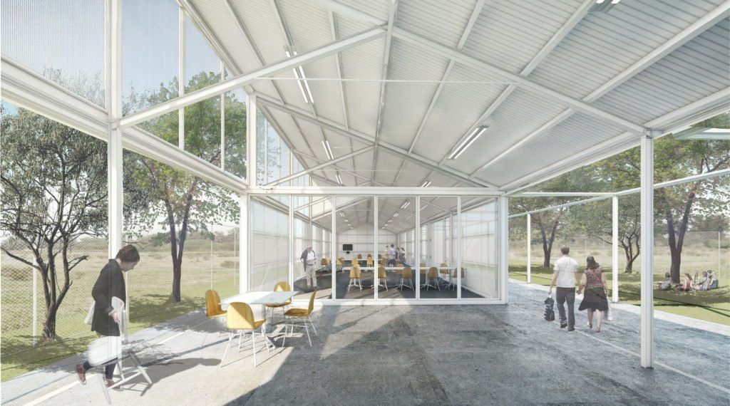 Es importante destacar que el edificio va a contar con una gran nave conformada por una estructura metálica independiente, una cubierta de chapas metálicas y cerramientos laterales ejecutados con paneles termoaislantes.