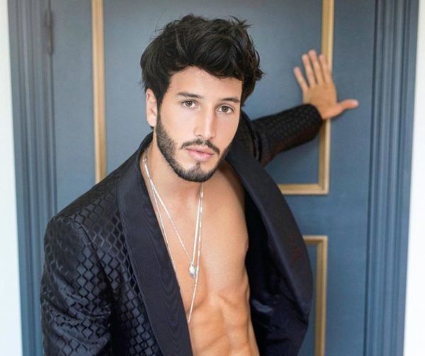 Sebastián Yatra es repudiado por un polémico video apoyando el uribismo