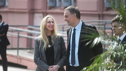 Karina Milei volvió a respaldar a Manuel Adorni y sumó a Mario Lugones, en conflicto con el PAMI