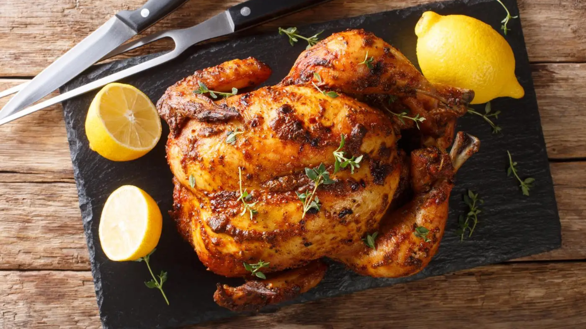 Cómo hacer el mejor pollo asado en casa: la receta económica