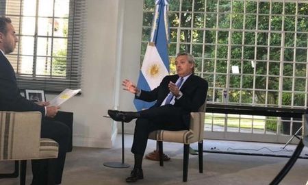 alberto fernandez: frenamos un colectivo que iba hacia el precipicio y hay que administrar el caos alberto fernandez: frenamos un colectivo que iba hacia el precipicio y hay que administrar el caos