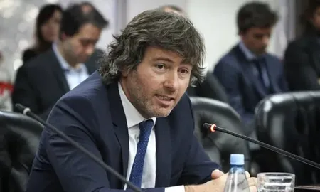La mano del flamante ministro de Justicia, Juan Bautista Mahiques, comenzó a sentirse: fuentes oficiales confirmaron que el funcionario le pidió la renuncia a varios integrantes políticos del ministerio. La mano del flamante ministro de Justicia, Juan Bautista Mahiques, comenzó a sentirse: fuentes oficiales confirmaron que el funcionario le pidió la renuncia a varios integrantes políticos del ministerio.