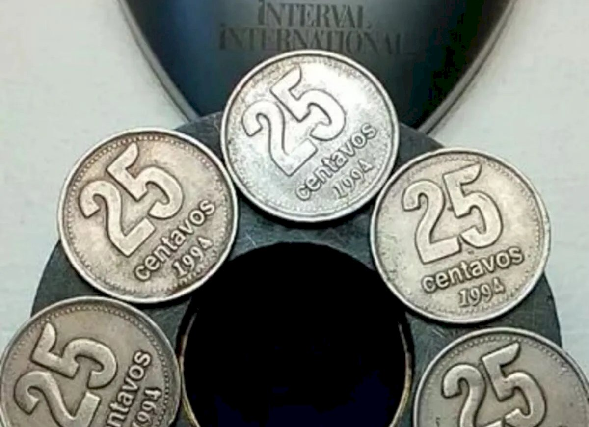 Las monedas de 25 centavos capturaron la atención de coleccionistas. Las monedas de 25 centavos capturaron la atención de coleccionistas.