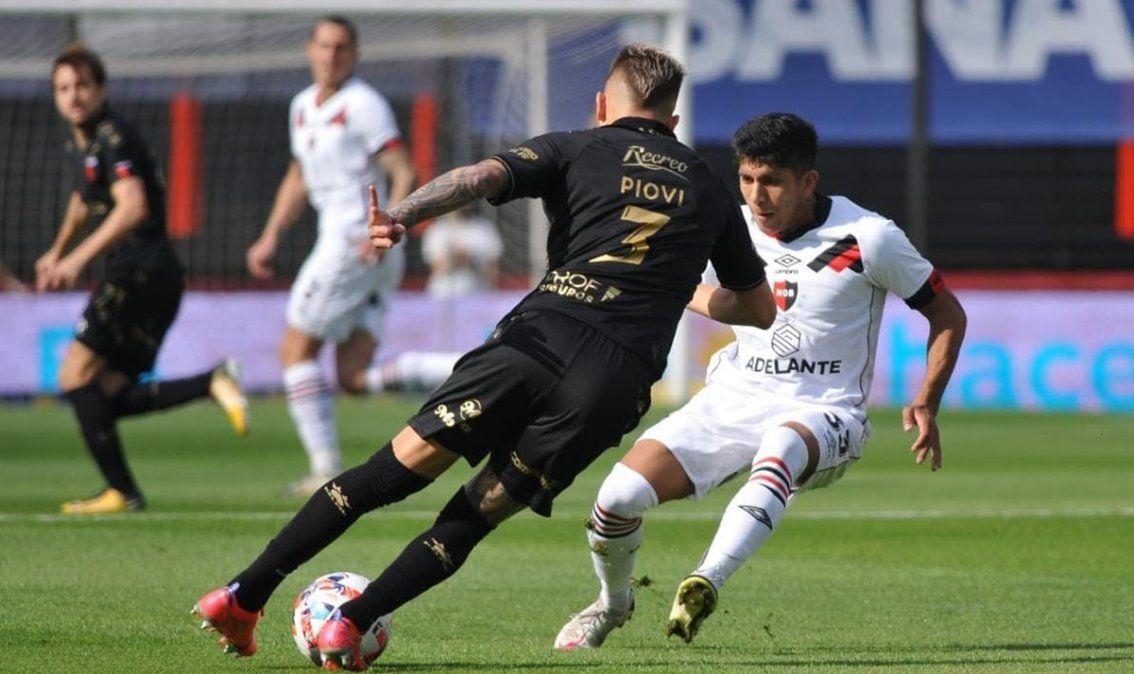 En un primer tiempo parejo, Colón fue levemente superior a Newell's, aunque no pudo llegar al gol.