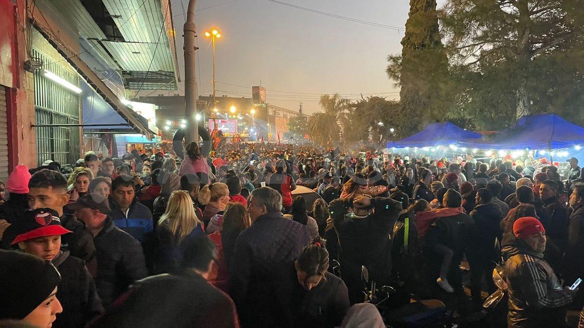 El 4 de junio de 2022 hubo disturbios durante la celebración del primer aniversario del título logrado por Colón en la Copa de la Liga 2021.