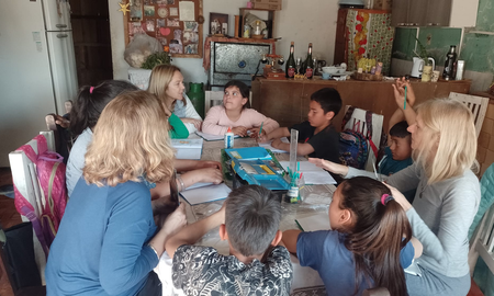 La casa de Agus: el merendero de barrio Yapeyú que asiste a chicos de todas las edades en el noroeste de Santa Fe. La casa de Agus: el merendero de barrio Yapeyú que asiste a chicos de todas las edades en el noroeste de Santa Fe.