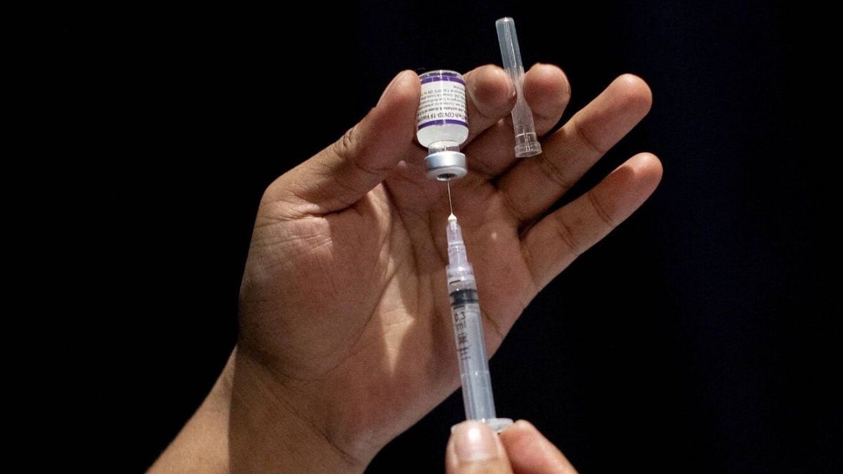 La vacunación pediátrica estará sujeto a la disponibilidad de vacunas.