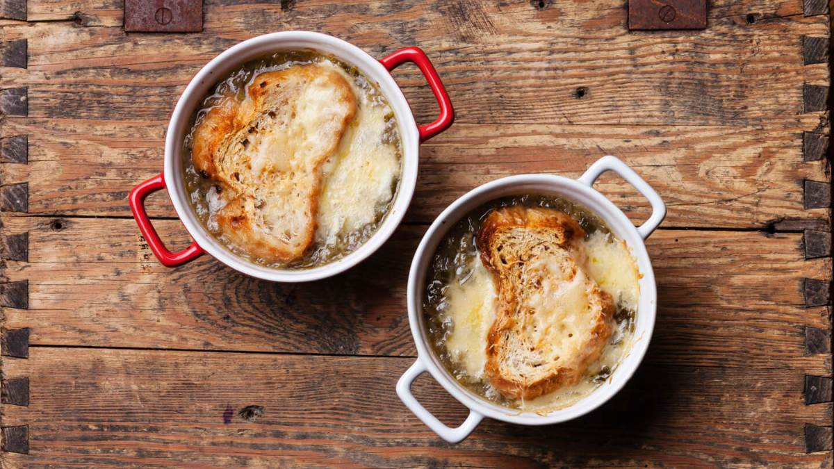 Sopa de cebolla sencilla y económica: una receta rápida para disfrutar en casa