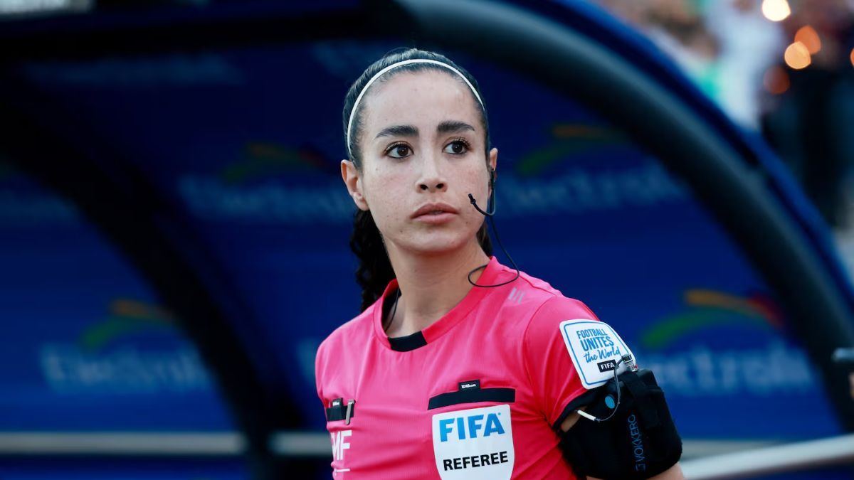 Katia Itzel Garcia Mendoza, la primera árbitra mexicana en un Mundial varonil. Katia Itzel Garcia Mendoza, la primera árbitra mexicana en un Mundial varonil.