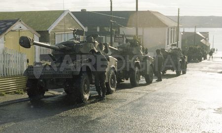 Fotografía tomada por el excombatiente Carlos Mazzocchi durante la guerra de Malvinas. La imagen fue revelada por un soldado inglés y devuelta al fotógrafo 39 años después. Fotografía tomada por el excombatiente Carlos Mazzocchi durante la guerra de Malvinas. La imagen fue revelada por un soldado inglés y devuelta al fotógrafo 39 años después.