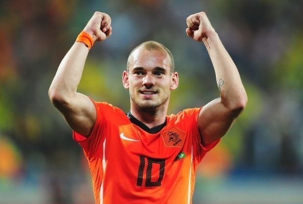 El holandés Sneijder se retiró del fútbol para ser dirigente