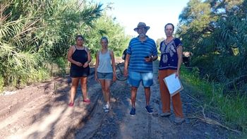 Vecinos de barrio La Esmeralda piden obras de ripiado de un callejón clave para salir del barrio