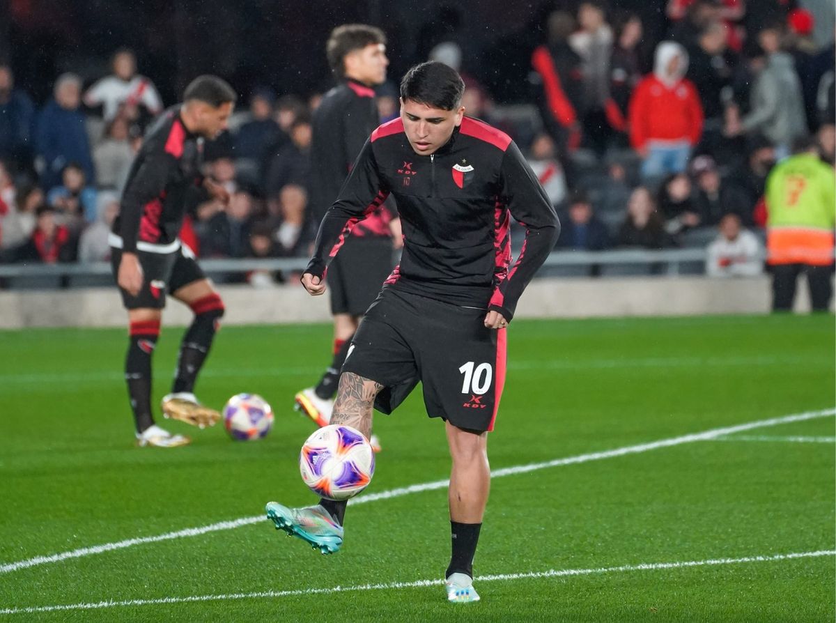 Facundo Farías habló de su pase al Inter Miami luego del partido de Colón y Argentinos Juniors.