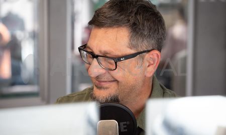 Germán de los Santos anticipó en el viejo estudio de AIRE los ejes de su cobertura de la guerra entre Ucrania y Rusia. Germán de los Santos anticipó en el viejo estudio de AIRE los ejes de su cobertura de la guerra entre Ucrania y Rusia.